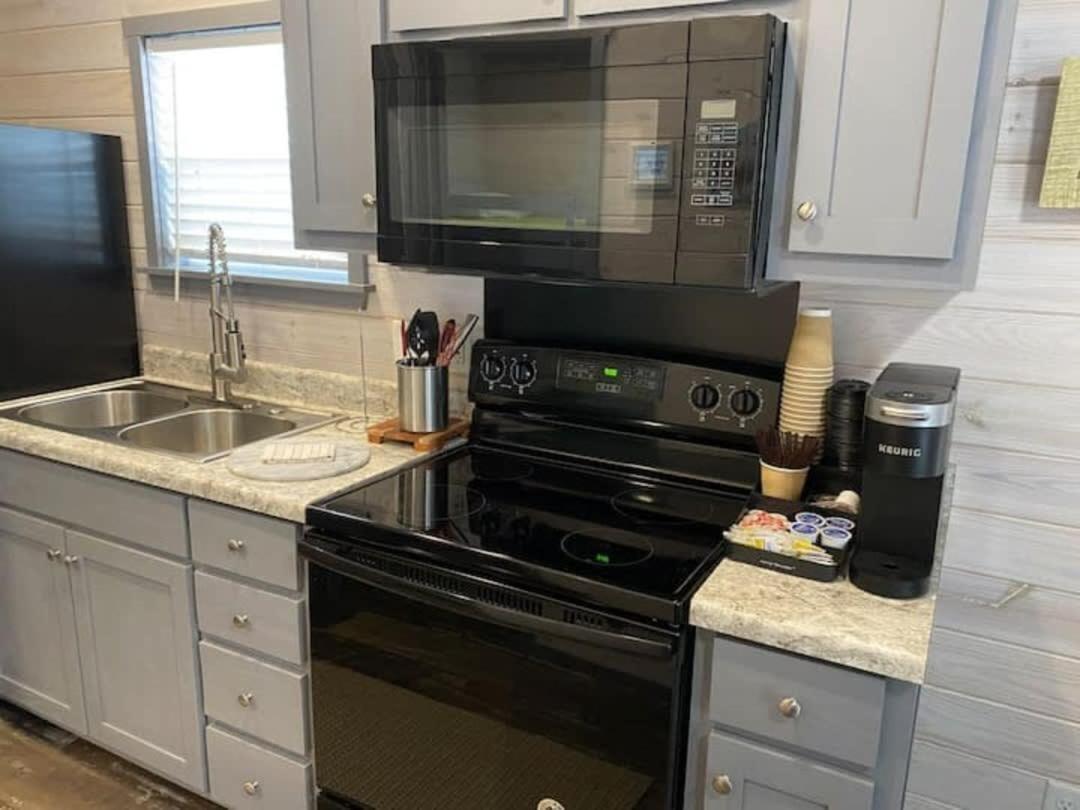 Surf City 2Br Park Home With Waterfront View And Parking Extérieur photo
