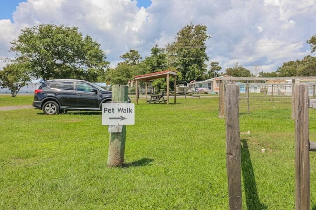 Surf City 2Br Park Home With Waterfront View And Parking Extérieur photo